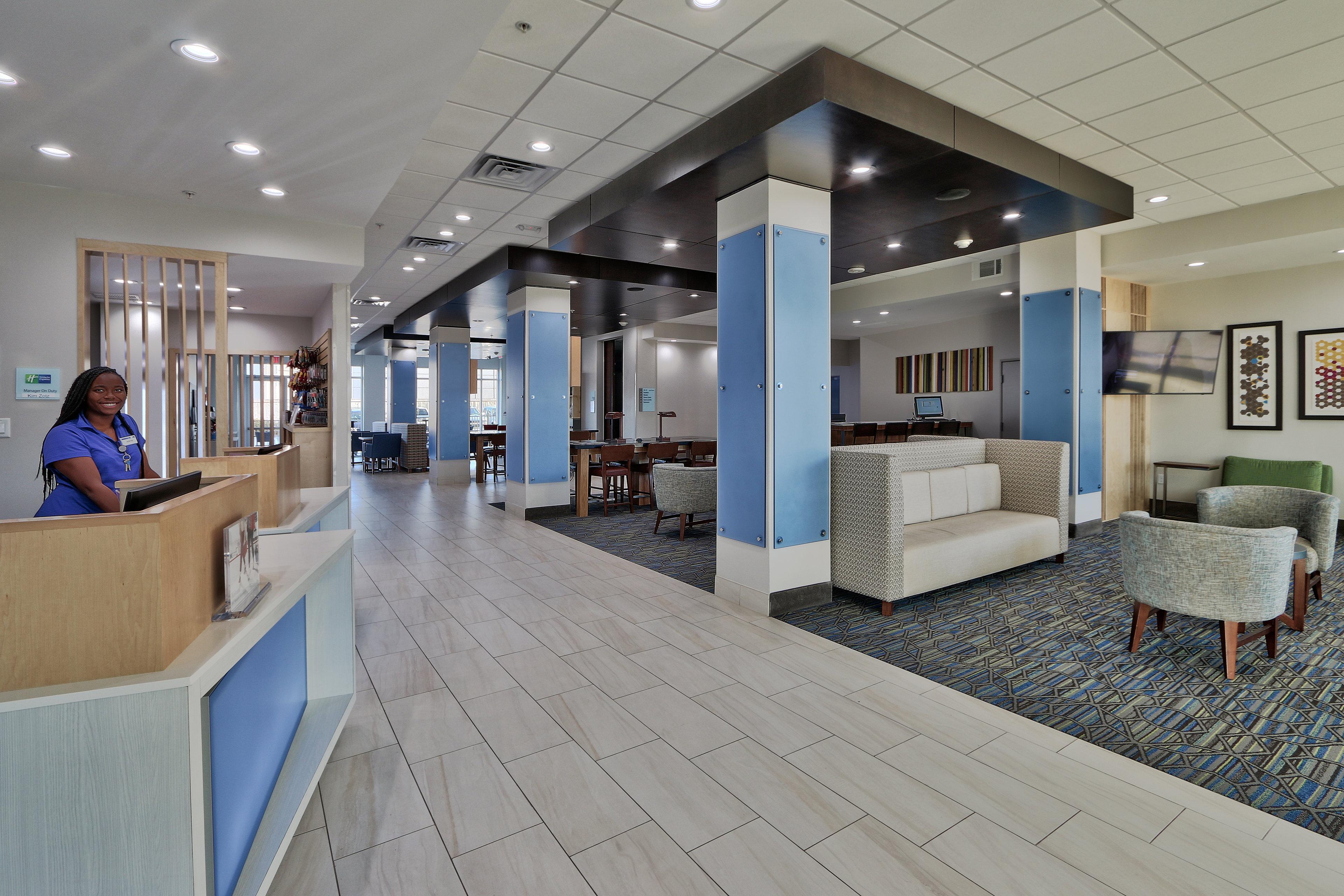 Holiday Inn Express & Suites - Houston East - Beltway 8 By Ihg Cloverleaf Экстерьер фото