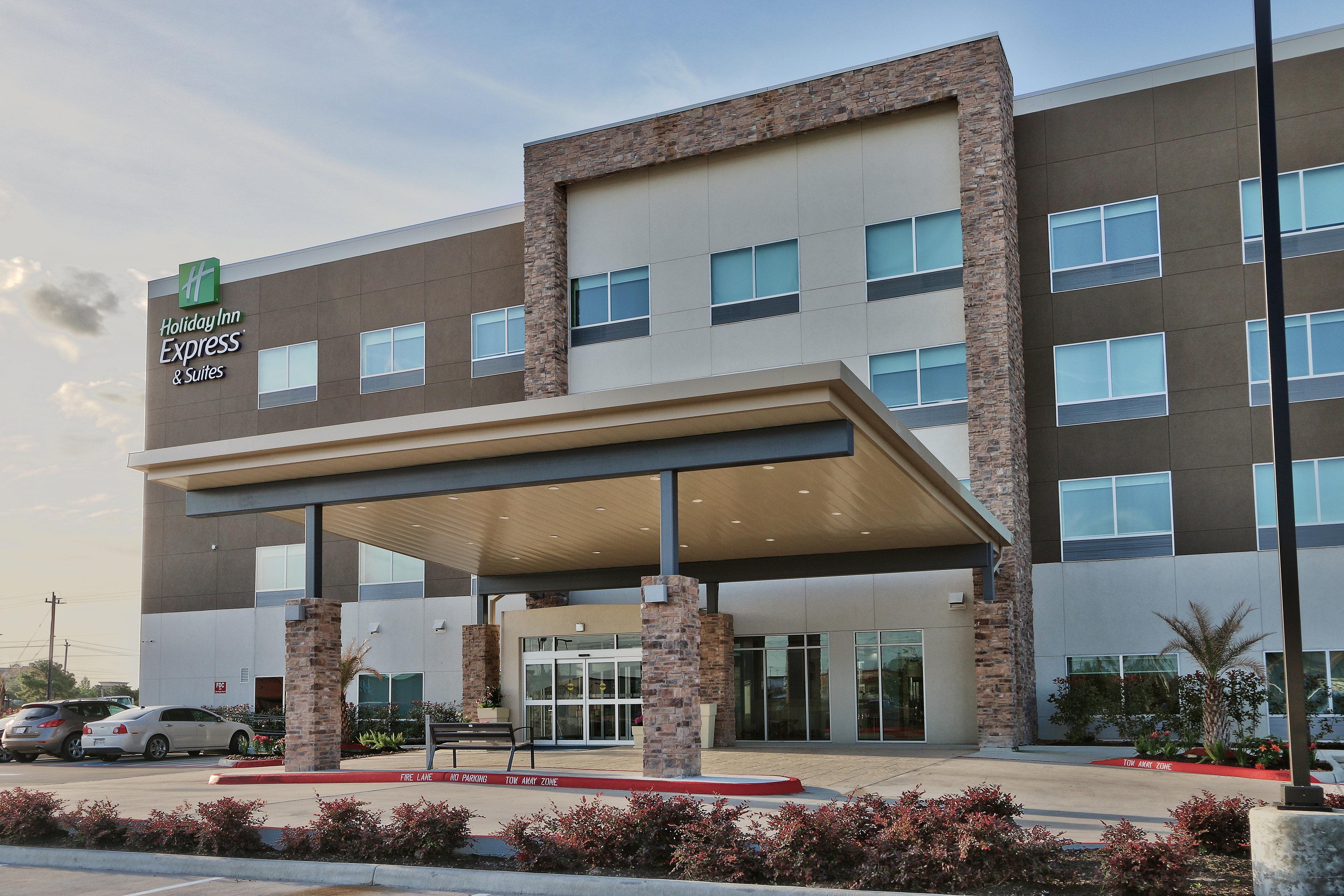 Holiday Inn Express & Suites - Houston East - Beltway 8 By Ihg Cloverleaf Экстерьер фото