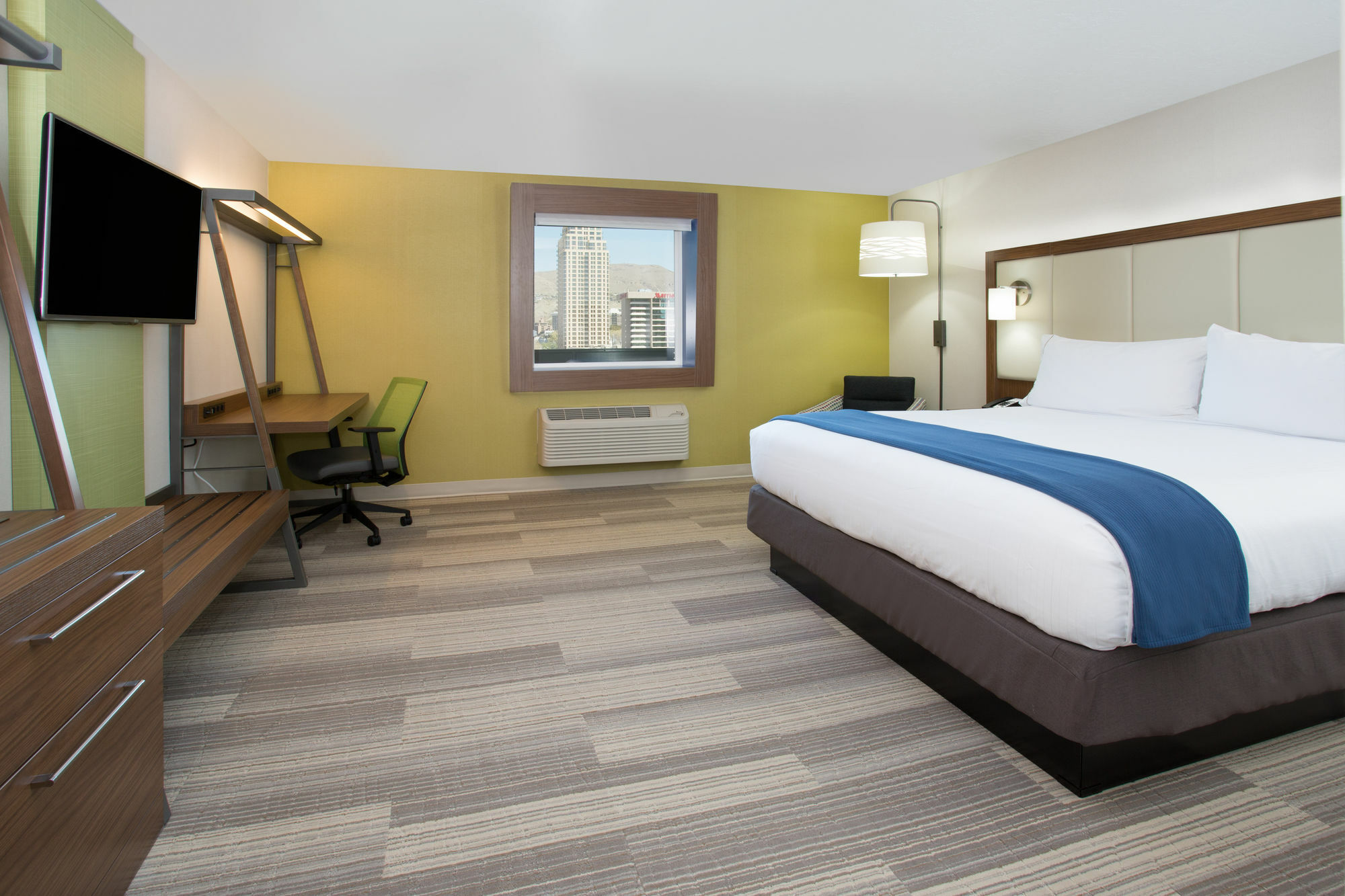 Holiday Inn Express & Suites - Houston East - Beltway 8 By Ihg Cloverleaf Экстерьер фото